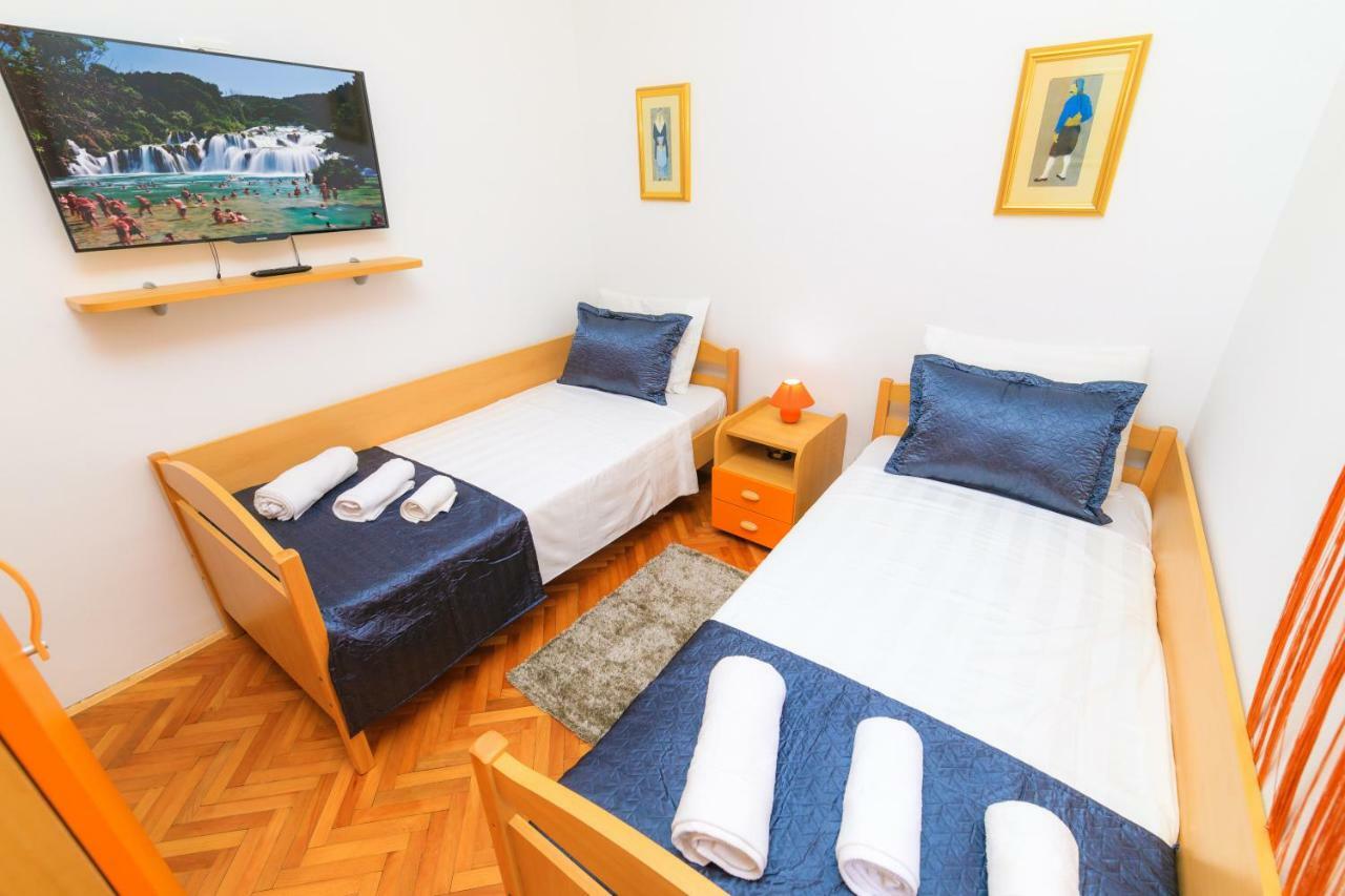 Holiday Home Obrov Kaštela Extérieur photo